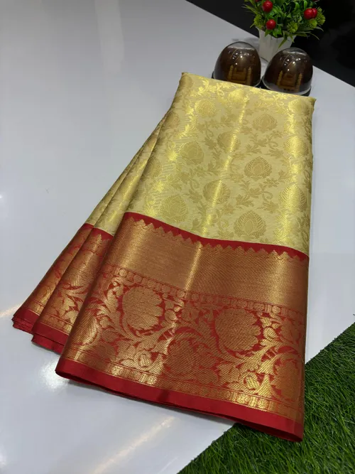 Regal Kanchi Pattu Silk Saree with All-Over Weaving & Brocade Blouse